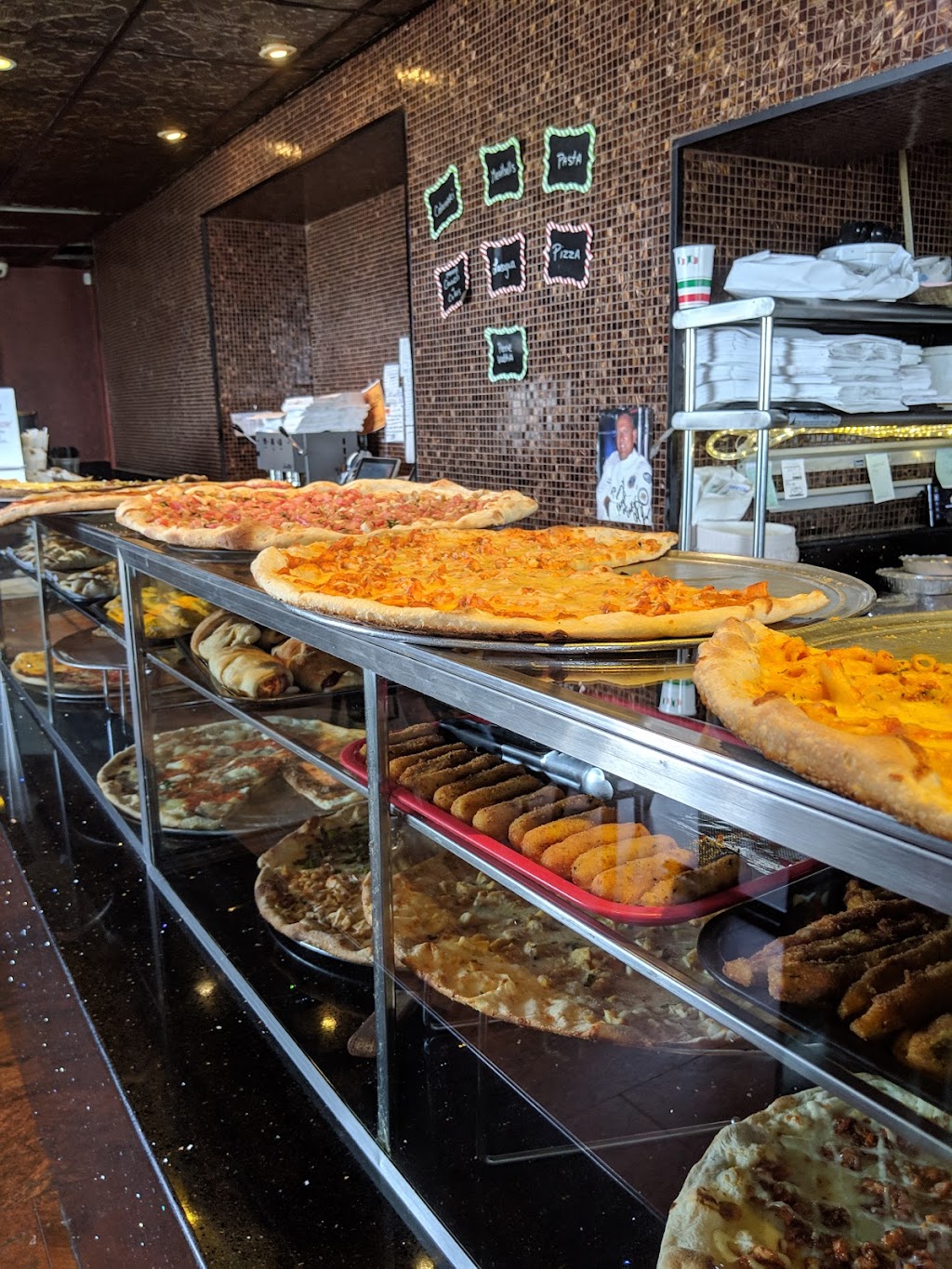 Vinnies Pizzeria | 431 Danforth Ave, Jersey City, NJ 07305, USA | Phone: (201) 420-0418