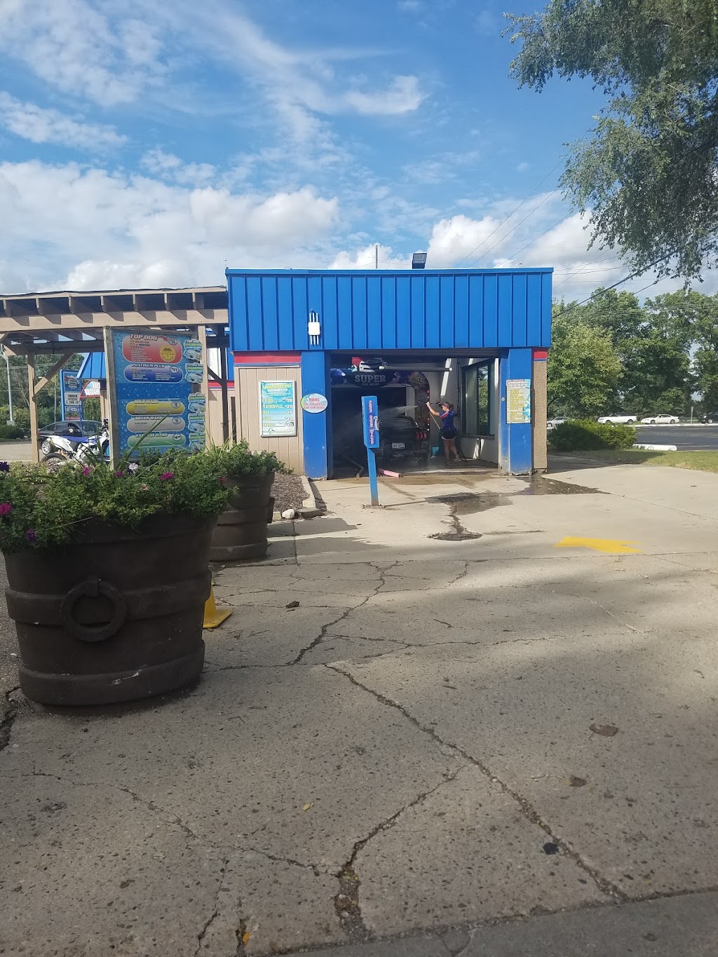 Super Car Wash-Richardson Rd, Commerce | 8393 Richardson Rd, Commerce Charter Twp, MI 48390, USA | Phone: (248) 363-5918