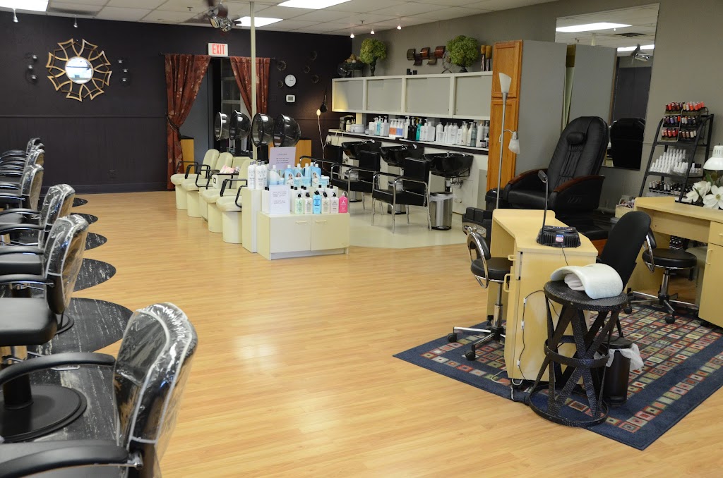 Shear Dimensions Salon | 600 Hartbrook Dr, Hartland, WI 53029, USA | Phone: (262) 367-4247