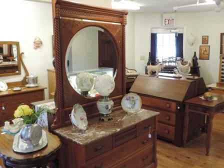 Touch of Heaven Antiques | 258 S Main St, Waynesville, OH 45068, USA | Phone: (513) 855-1033