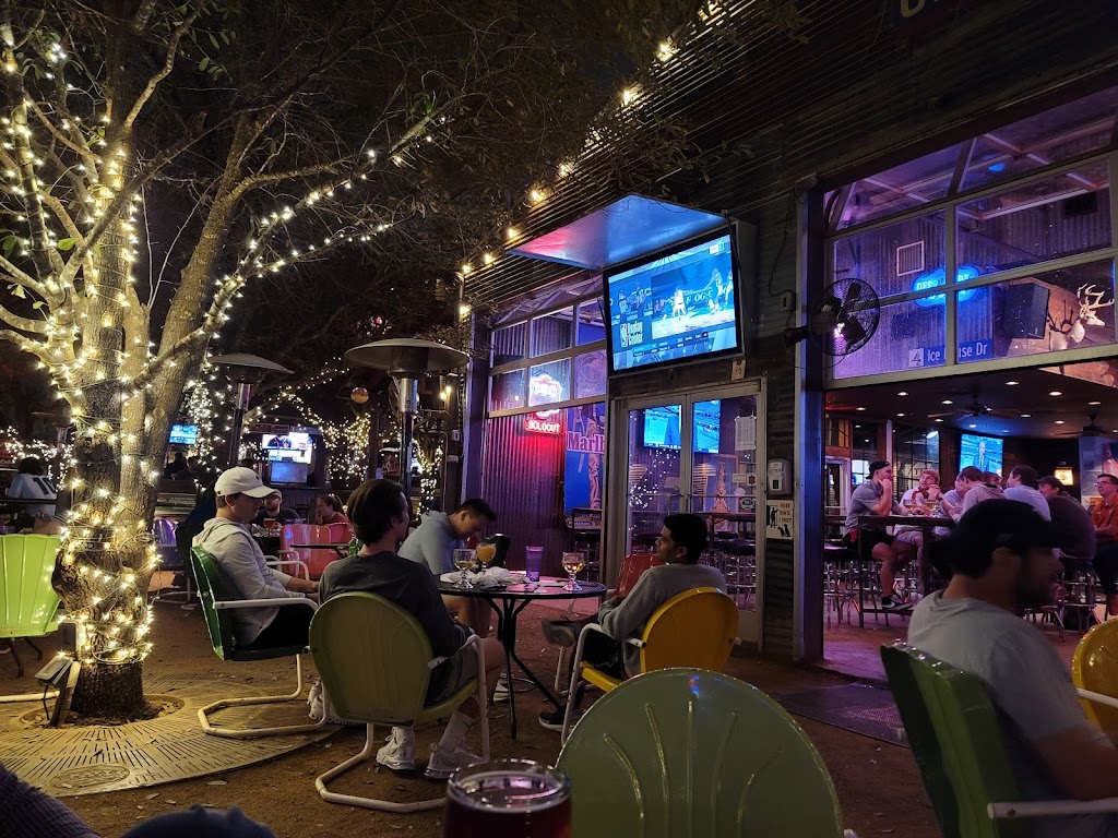 Katy Trail Ice House | 3127 Routh St, Dallas, TX 75201, USA | Phone: (214) 468-0600