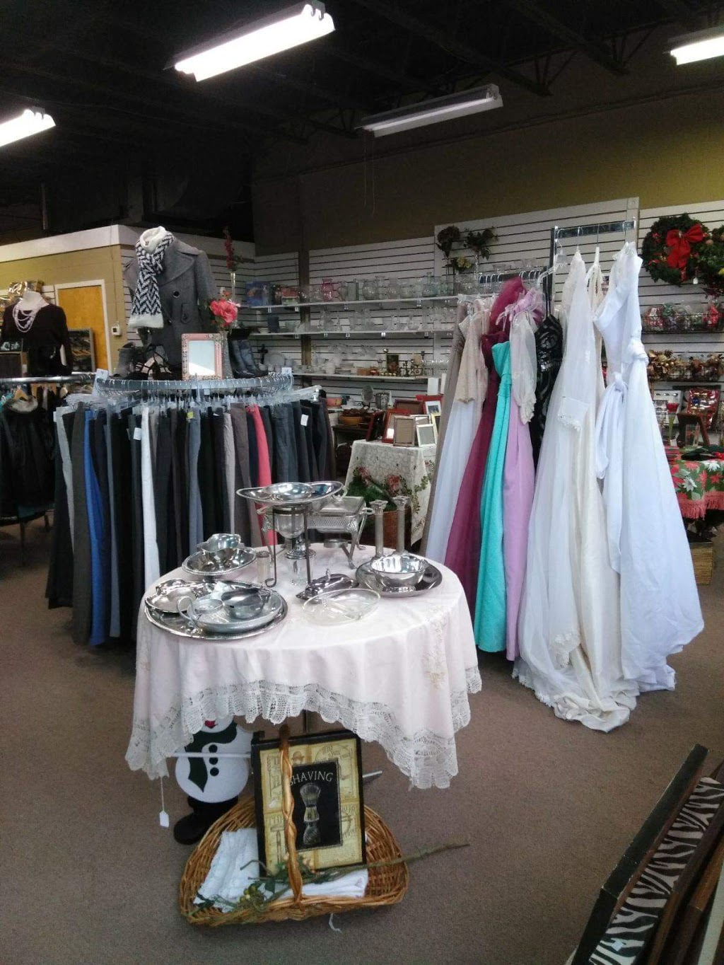 Help4People Thift Store | 17517 Redland Rd, Rockville, MD 20855 | Phone: (301) 330-4844