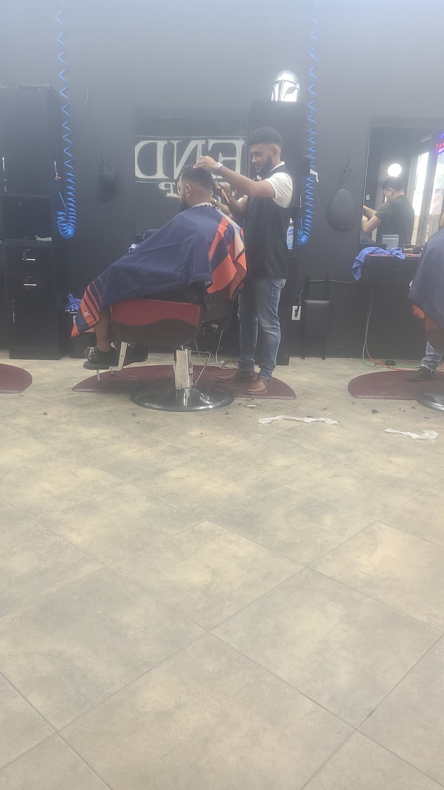 Friends barber shop | 4910 N Main St A, Baytown, TX 77521, USA | Phone: (240) 886-6459