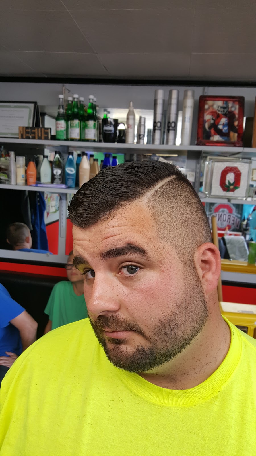 Richardsons Barbershop | 4252 Groveport Rd, Obetz, OH 43207, USA | Phone: (614) 491-1048