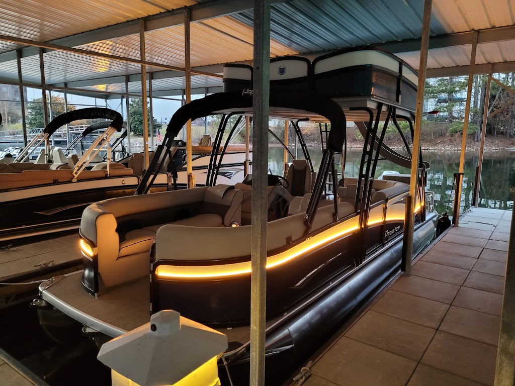 Carefree Boat Sales | 6700 Lanier Islands Pkwy, Buford, GA 30518, USA | Phone: (678) 725-3749