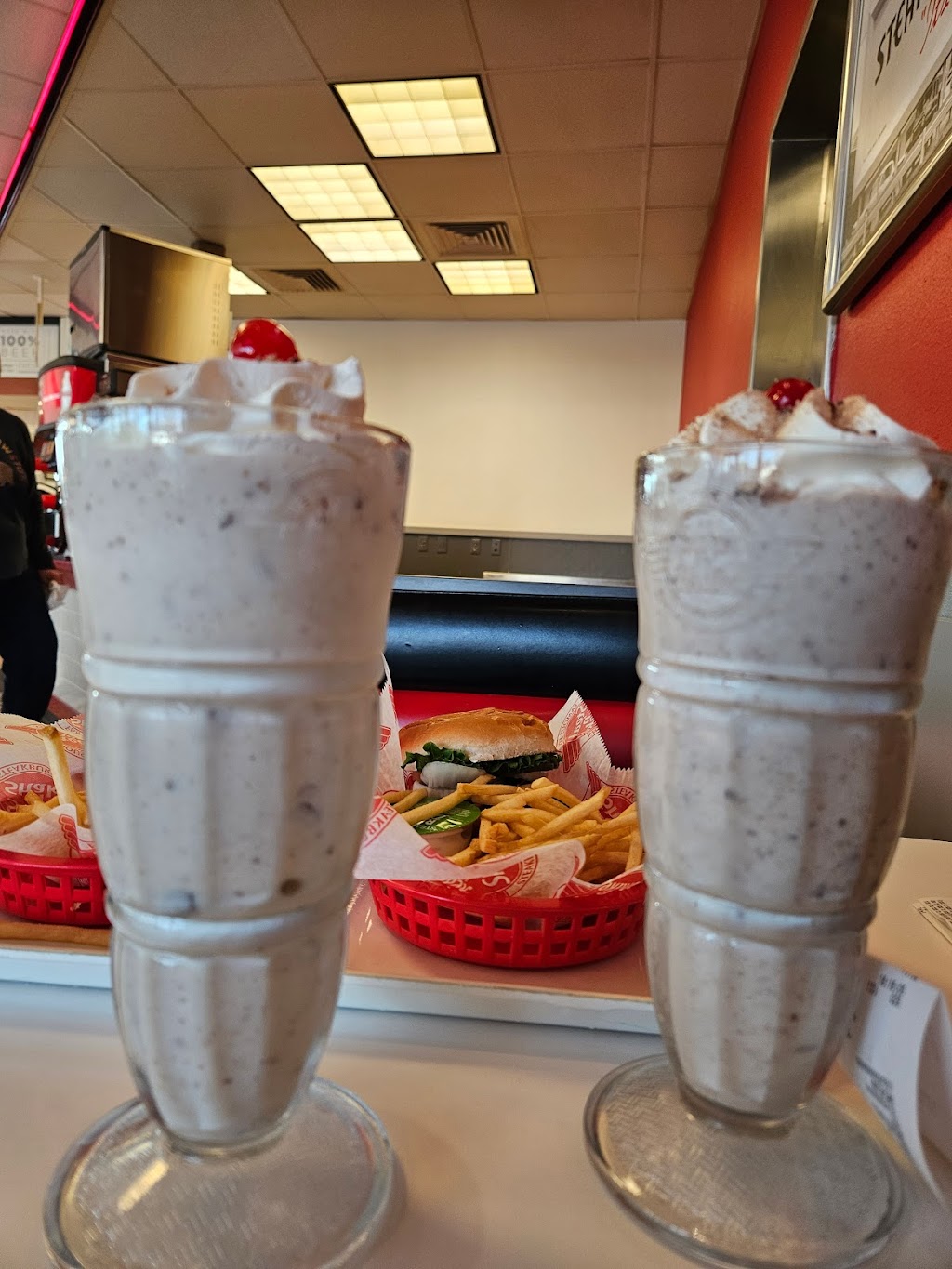 Steak n Shake | 6786 Applewood Blvd, Boardman, OH 44512, USA | Phone: (330) 965-0753