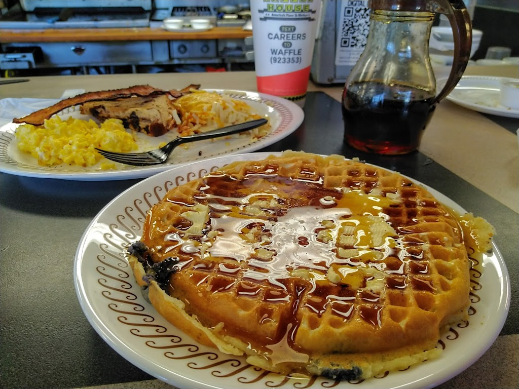 Waffle House | 1072 Airport Rd, Jacksonville, FL 32218, USA | Phone: (904) 741-3731