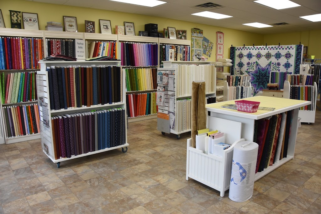 Topstitchery, LLC | 111 W Main St Suite F/G, Roberts, WI 54023, USA | Phone: (715) 749-3131