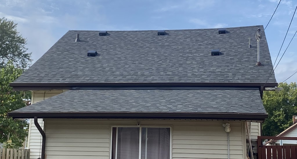 Cleroux & Sons Roofing | 2400 ON-3, Oldcastle, ON N0R 1L0, Canada | Phone: (519) 819-4309
