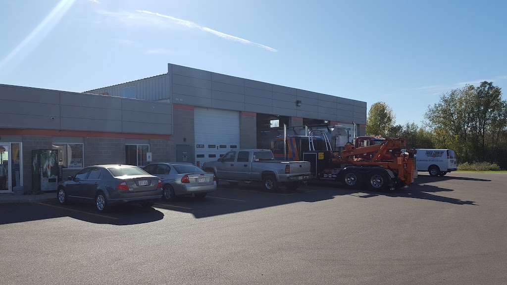 HDM Towing & Truck Center | 130 Oasis Ln, Lake Mills, WI 53551, USA | Phone: (920) 648-6442