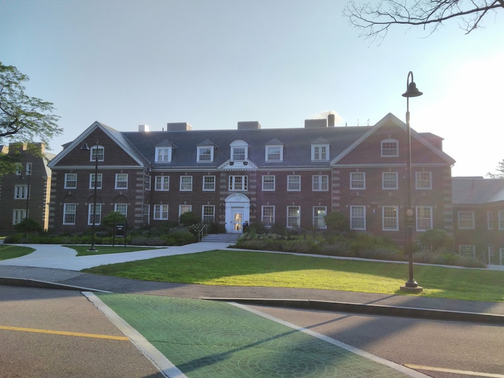 Park Manor South | 12 Babson College Drive, Wellesley, MA 02482, USA | Phone: (781) 235-1200