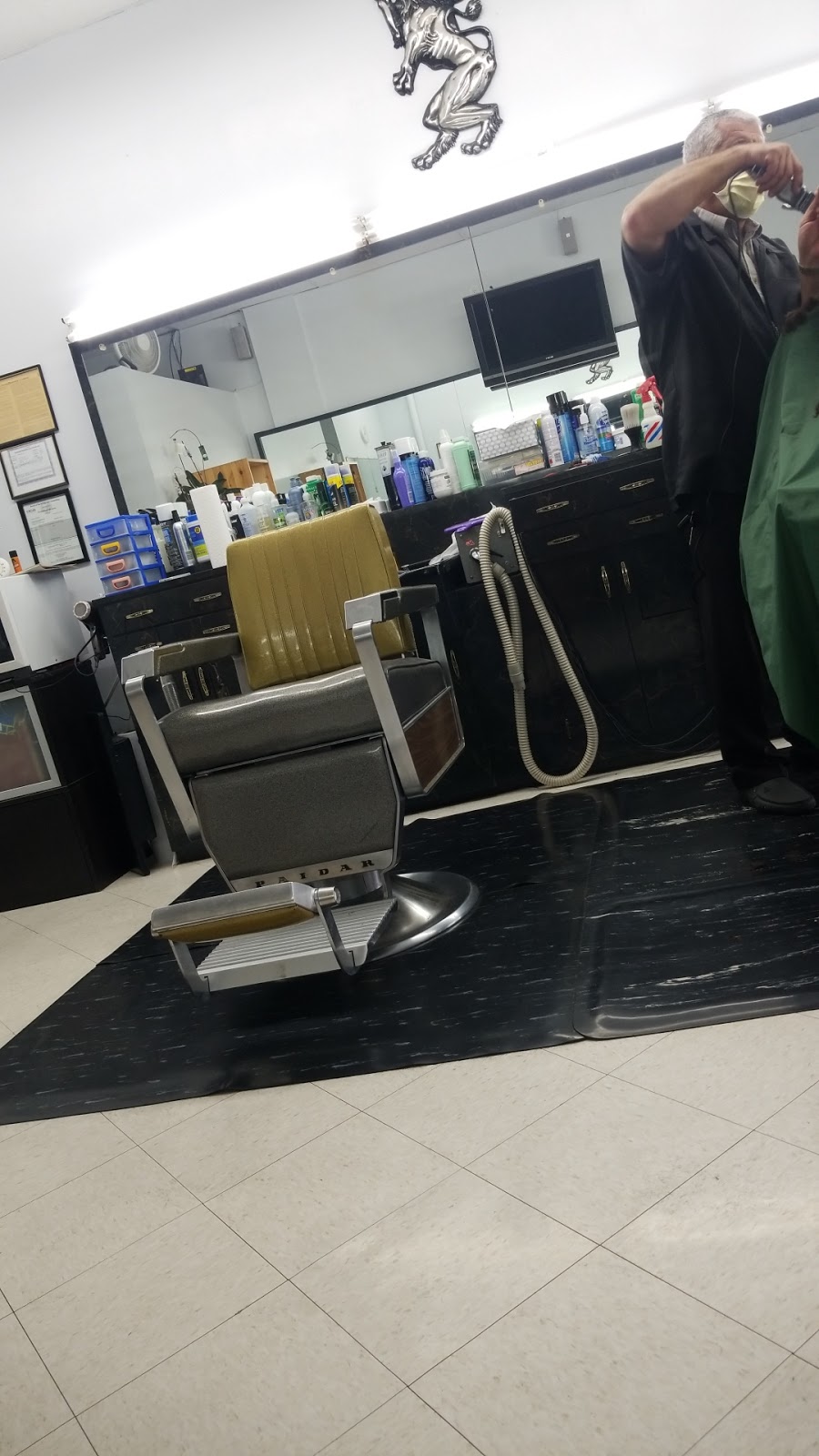 Glendale Barbershop | 1706 Victory Blvd, Glendale, CA 91201, USA | Phone: (818) 696-2206