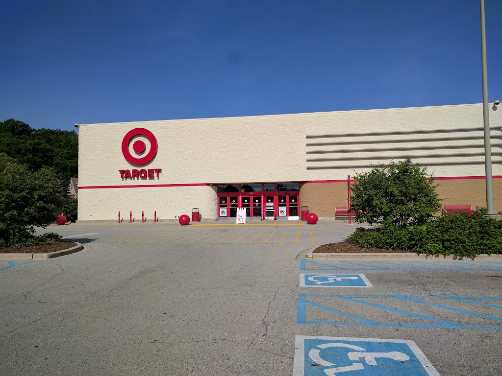 Target | 2553 Sun Valley Dr, Delafield, WI 53018, USA | Phone: (262) 646-5200