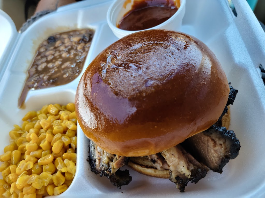 MayBells BBQ | 39400 Murrieta Hot Springs Rd Ste 107, Murrieta, CA 92563, USA | Phone: (951) 698-9000