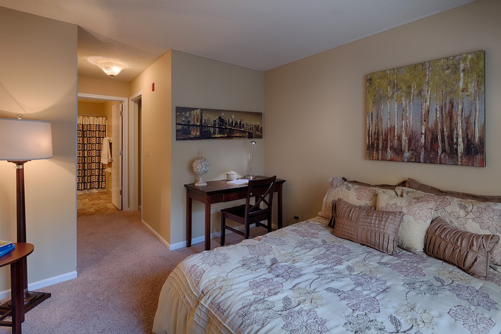 Highland Ridge Apartments | 2285 Stewart Ave, St Paul, MN 55116, USA | Phone: (651) 699-9135