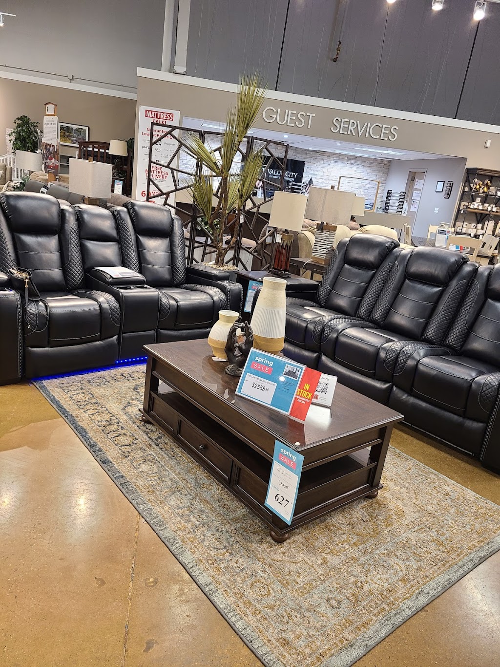 Value City Furniture | 561 US-46 Unit 2, Fairfield, NJ 07004, USA | Phone: (973) 582-8383