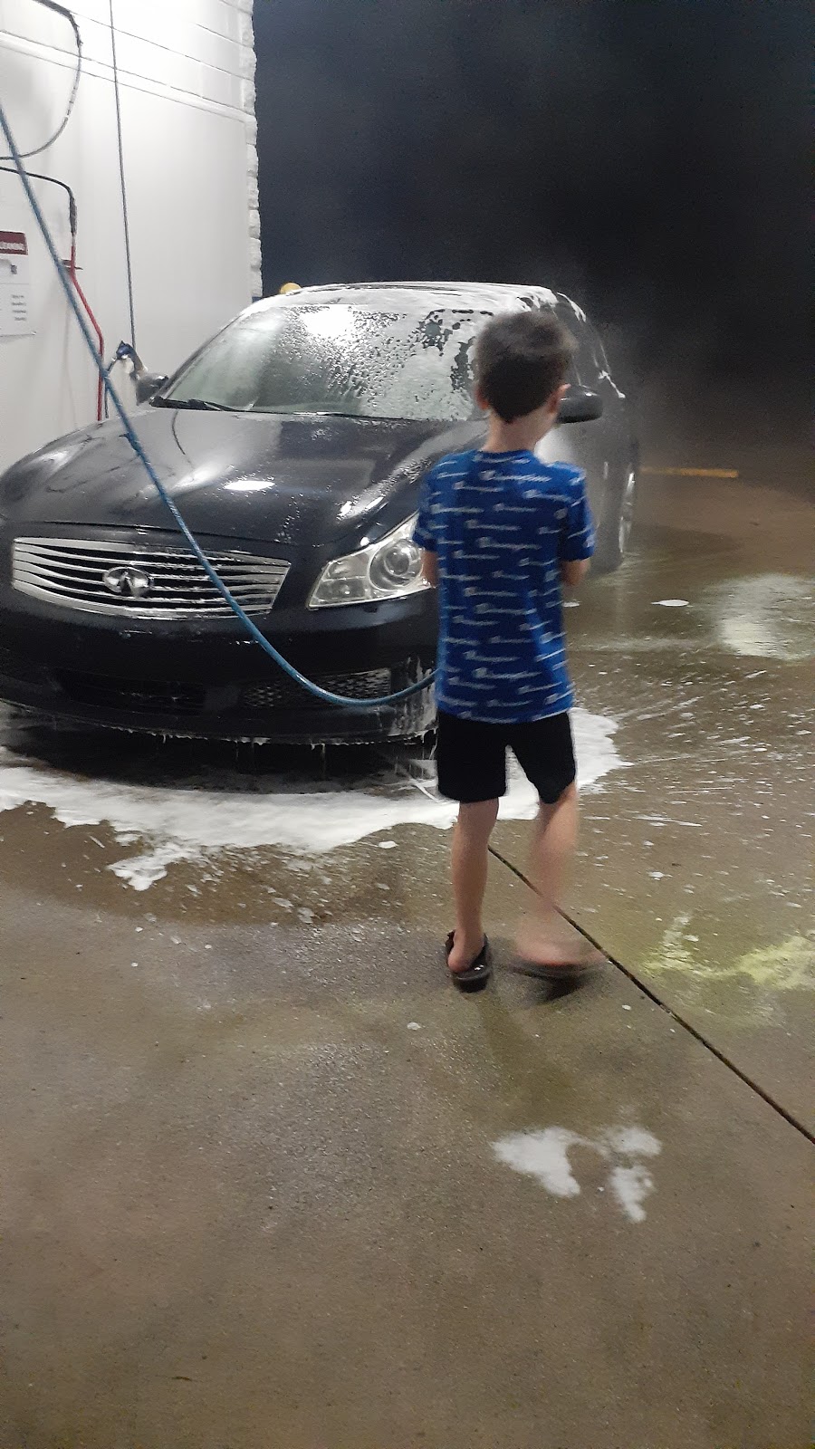 Hurricane Bay Carwash | 1089 Bloomfield Rd, Bardstown, KY 40004, USA | Phone: (502) 348-3412