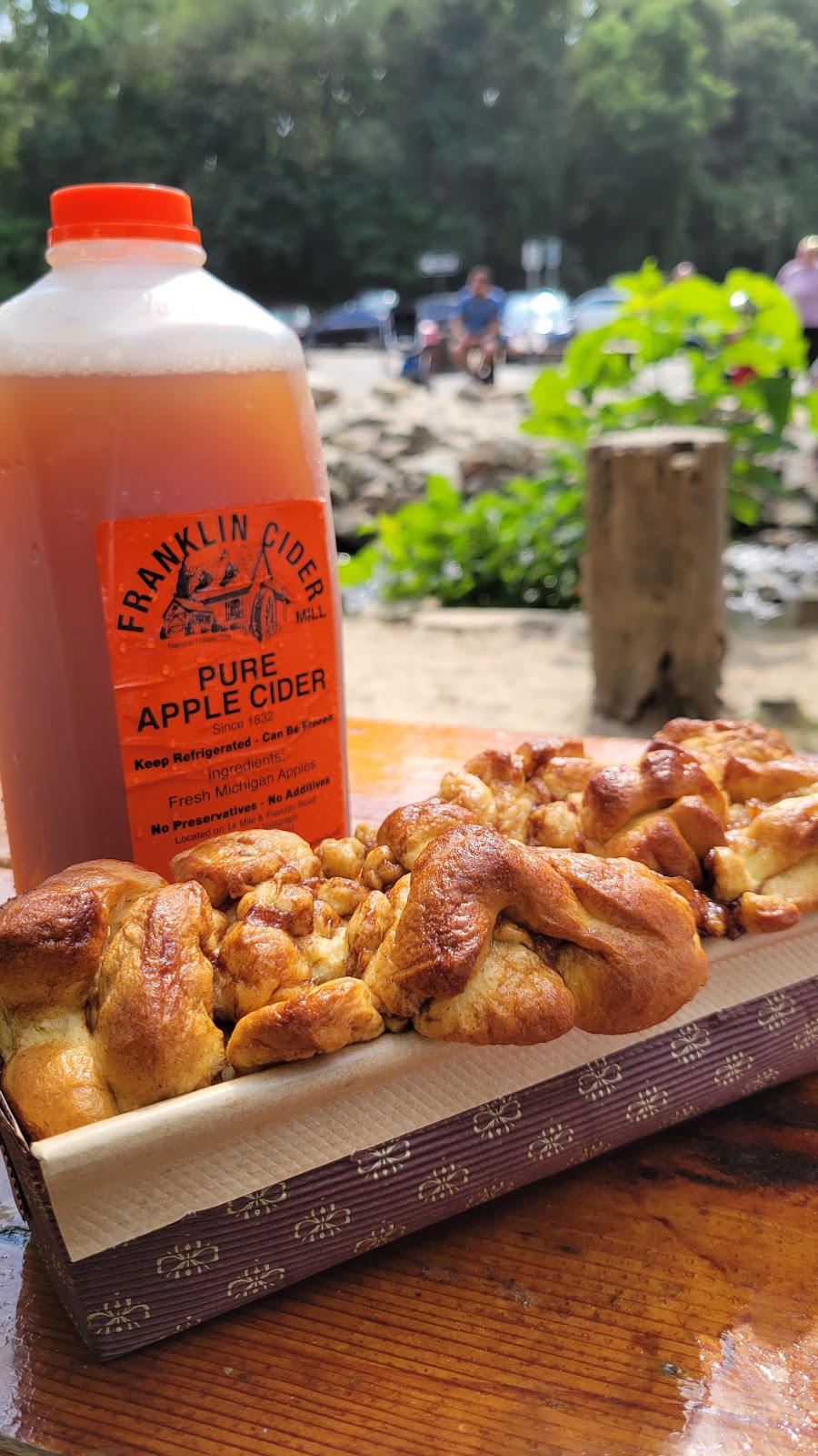 Franklin Cider Mill | 7450 Franklin Rd, Bloomfield Hills, MI 48301, USA | Phone: (248) 626-8261