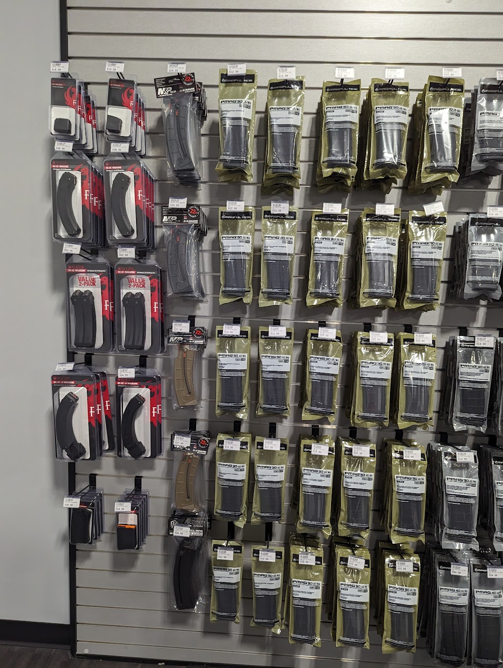 Beaver Valley Shopping Mall | 3325 Seajay Dr, Beavercreek, OH 45430, USA | Phone: (937) 426-0060