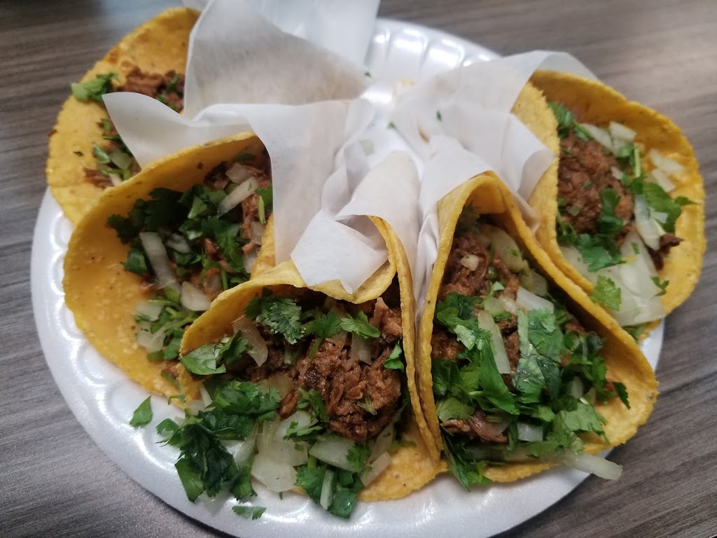 UNOS TACOS Y BIRRIA | 2929 N 75th Ave #31, Phoenix, AZ 85033, USA | Phone: (623) 873-7941