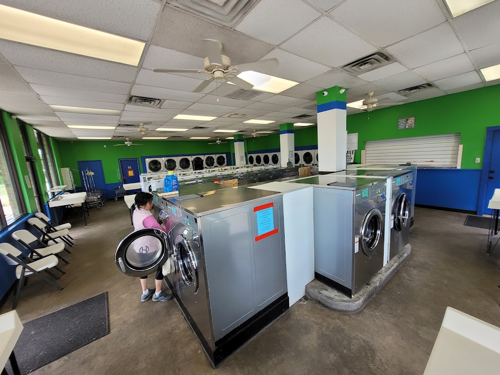 Coin laundromat & Laserwash selfserve carwash | 1835 Acton Hwy, Granbury, TX 76049, USA | Phone: (682) 205-3566