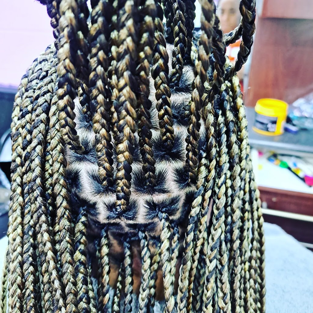 MOTHERLAND BRAIDING OF LAKELAND | 4925 Elon Crescent, Lakeland, FL 33810, USA | Phone: (203) 600-1007