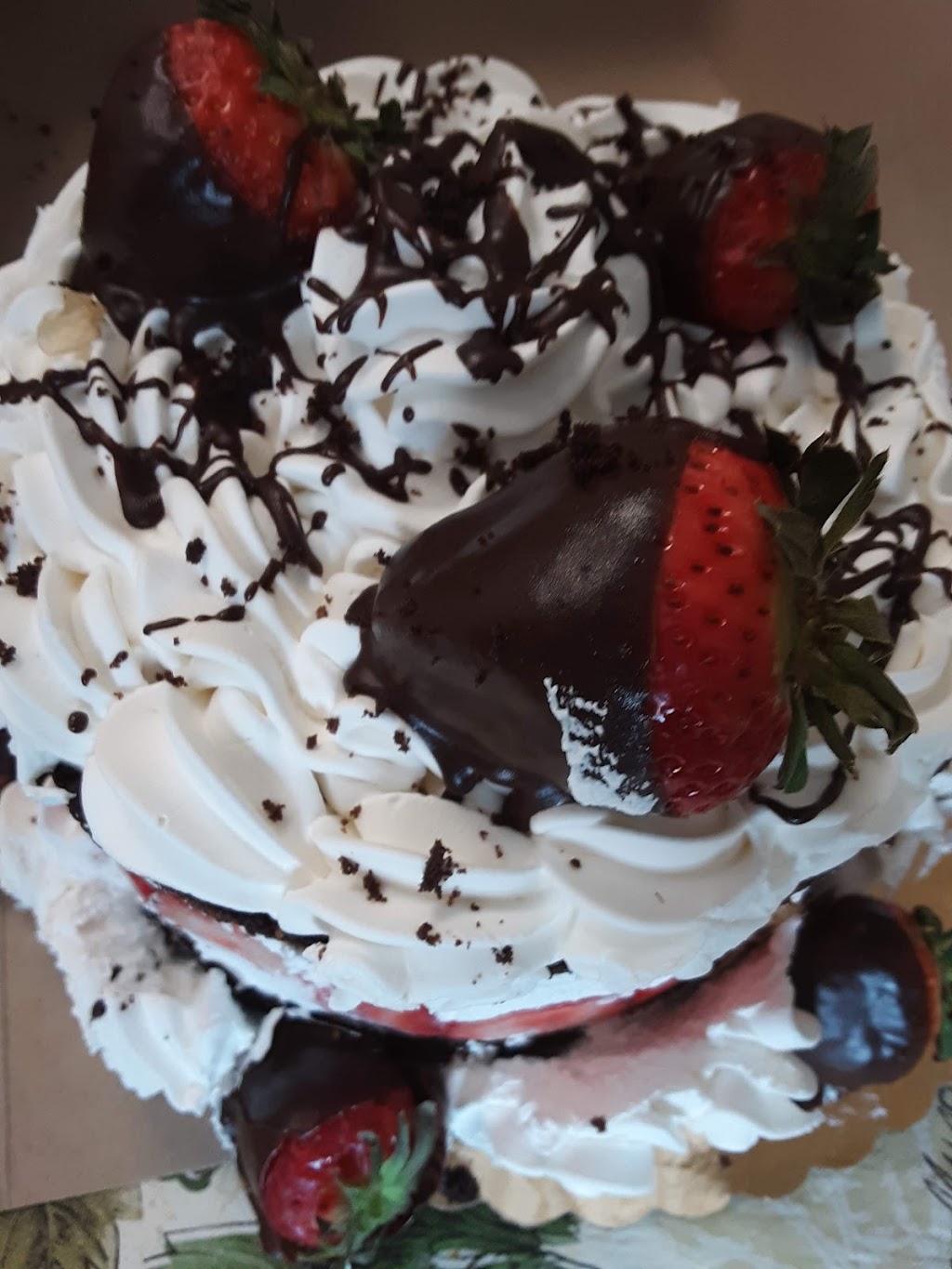 La Dolce Pastry Shoppe | 655 Rossville Ave, Staten Island, NY 10309, USA | Phone: (718) 356-9864