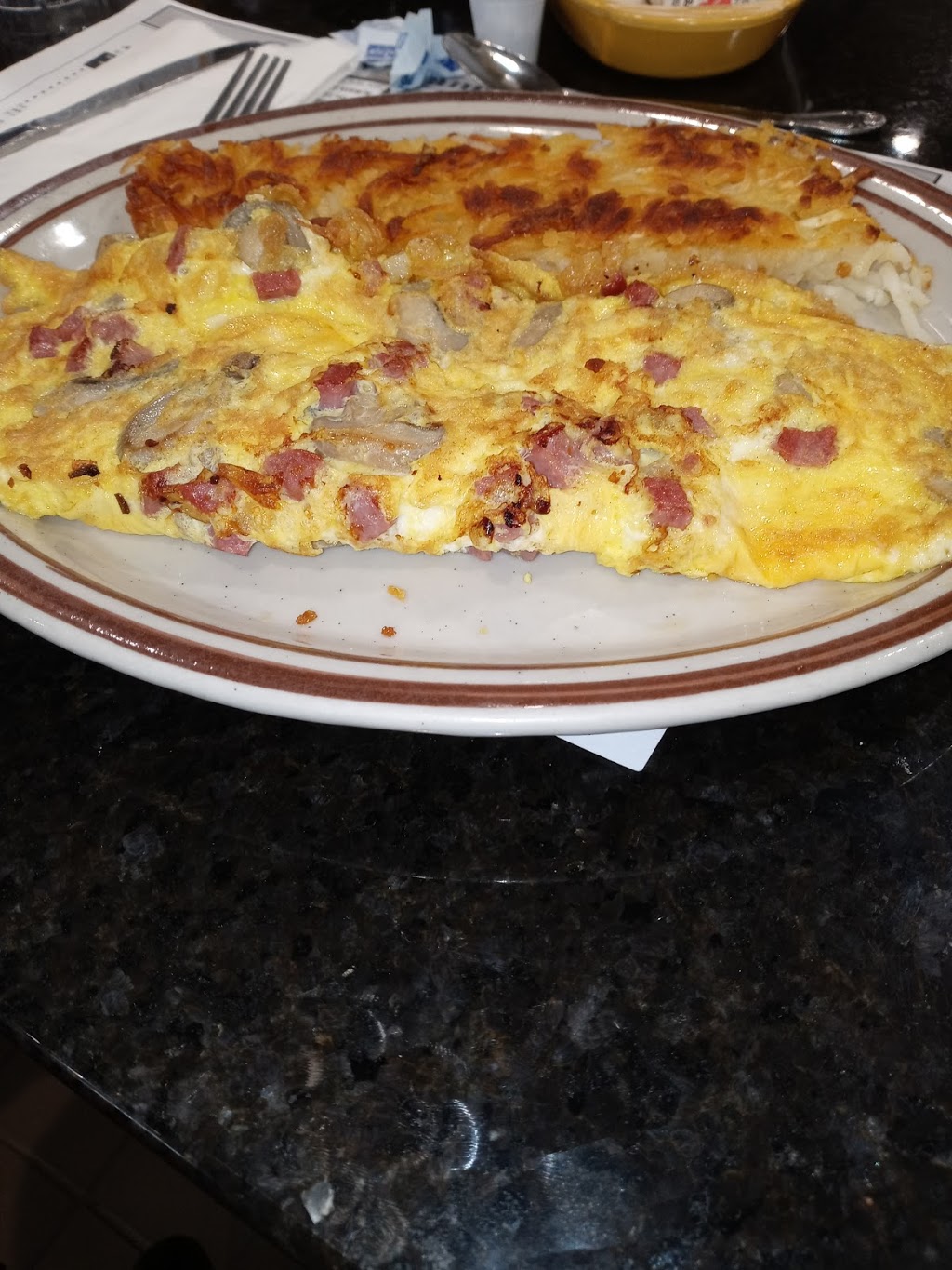 Canary's Family Restaurant 28981 Lorain Rd, North Olmsted, OH 44070