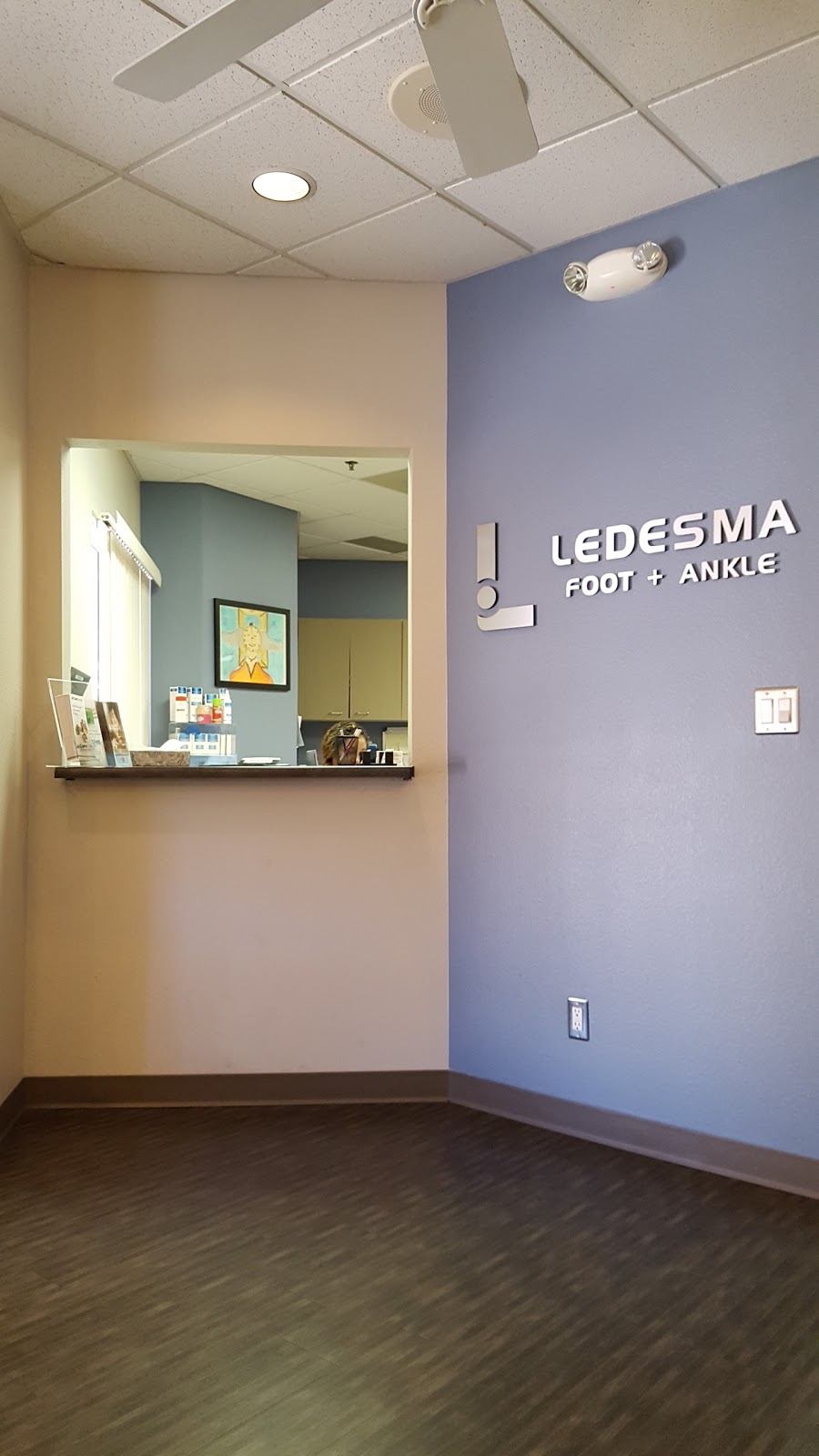 Ledesma Foot & Ankle-Paul V. Ledesma, DPM | 4921 E Bell Rd #205, Scottsdale, AZ 85254, USA | Phone: (602) 753-9403