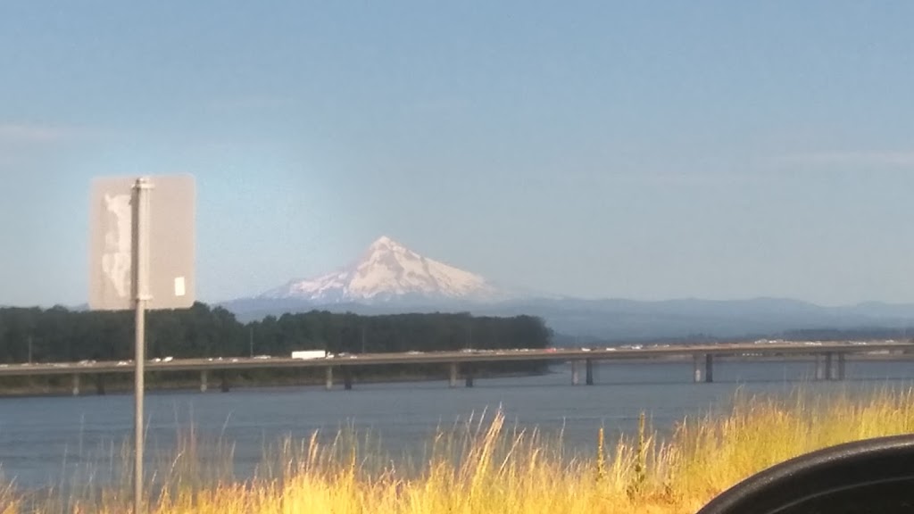 Columbia River RV Park | 10649 NE 13th Ave, Portland, OR 97211, USA | Phone: (888) 366-7725