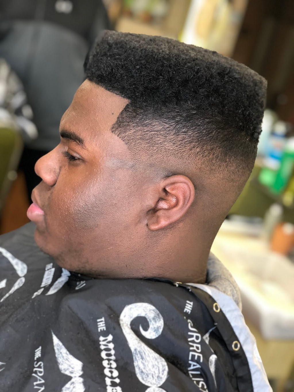 Oakland Park Barber Shop | 868 Oakland Park Ave, Columbus, OH 43224, USA | Phone: (614) 262-6468