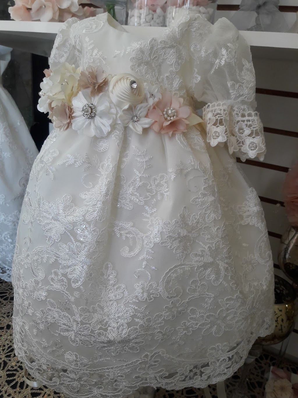 Myluxo Bridal Shop Orozco - 1914 Meyer Pl A, Costa Mesa, CA 92627, USA ...