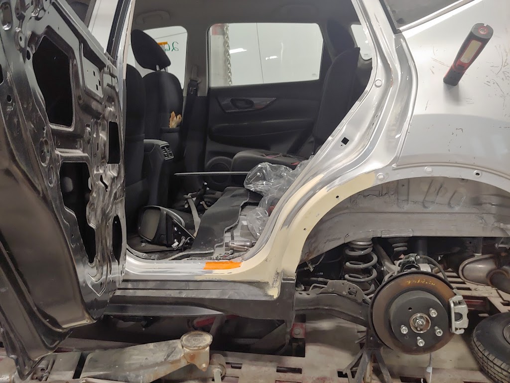 Finest Autobody | 266 Main St, Hempstead, NY 11550, USA | Phone: (516) 408-5461