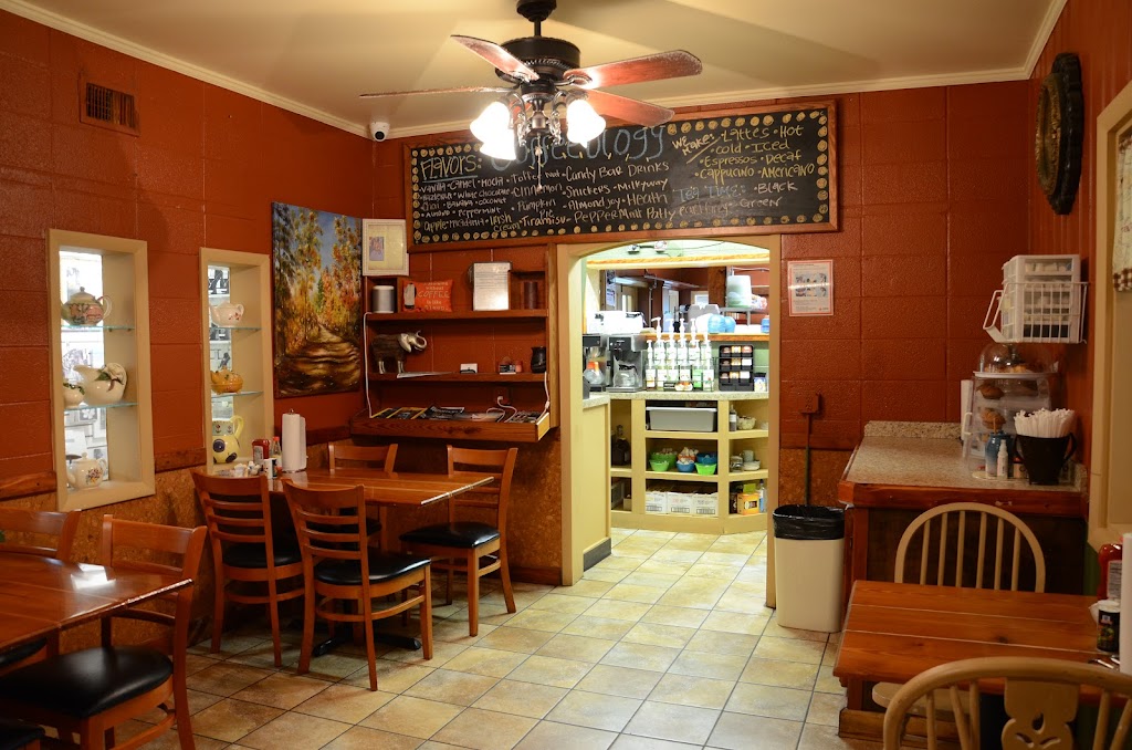 Cedar Oak Cafe By Brham | 304 Osborne St, St Marys, GA 31558, USA | Phone: (912) 882-9555