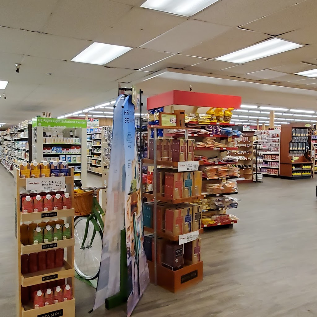 Kens Korner Shopping Plaza | 11042 WA-525, Clinton, WA 98236, USA | Phone: (360) 341-1989