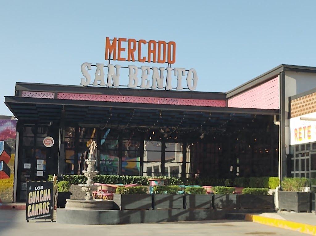 Mercado San Benito | C. Pedro Rosales de León 7147, Fuentes del Valle, 32500 Cd Juárez, Chih., Mexico | Phone: 656 617 0370