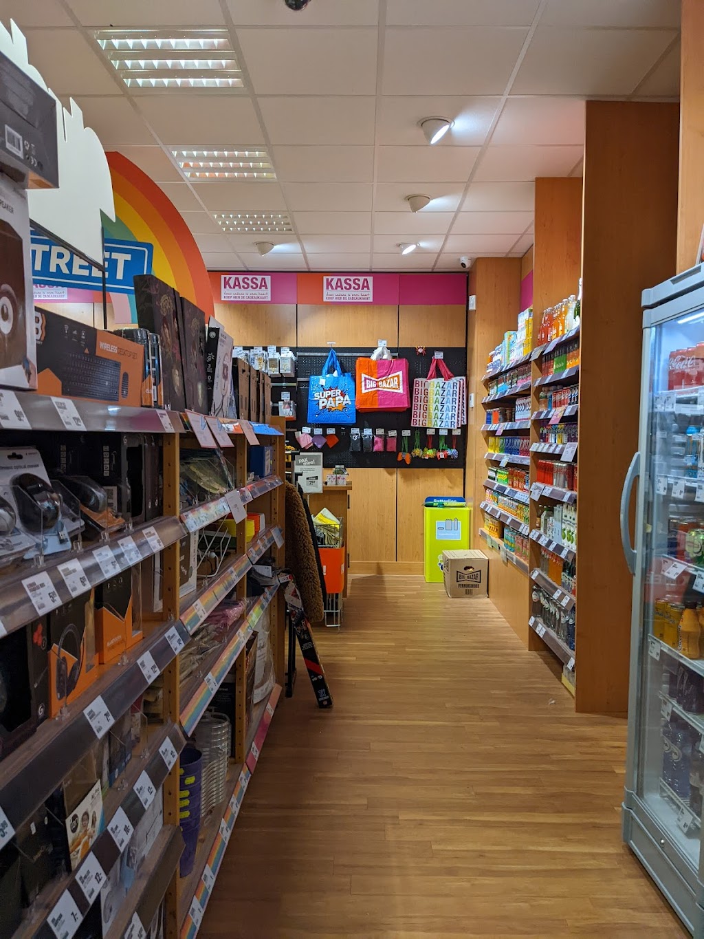 Big Bazar | Vaart Zuidzijde 19, 7833 AA Nieuw-Amsterdam, Netherlands | Phone: 088 244 1947