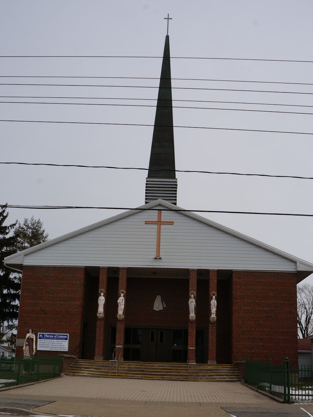 St. Therese of Lisieux Church | 379 Fares St, Port Colborne, ON L3K 1W9, Canada | Phone: (905) 834-4645