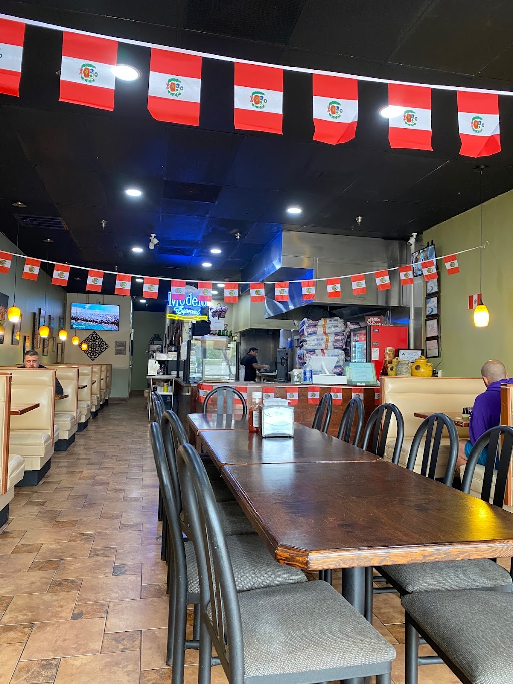 Lucky Chicken | 1851 N Harrison Ave, Cary, NC 27513 | Phone: (919) 678-3153