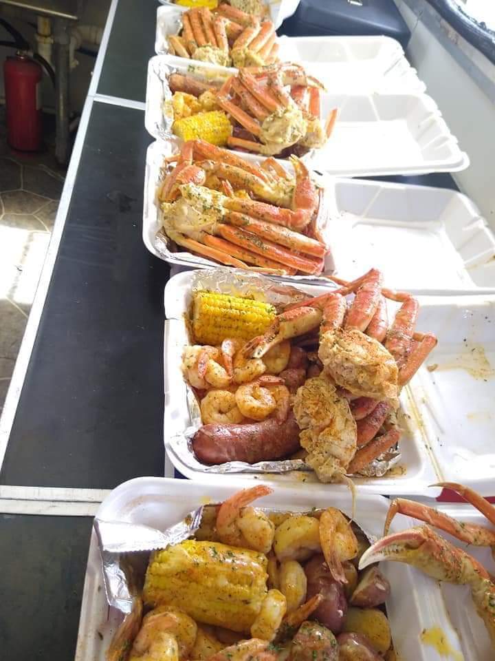 Chubbys Crab Truck | 607 W Center St, Kyle, TX 78640, USA | Phone: (254) 661-1230