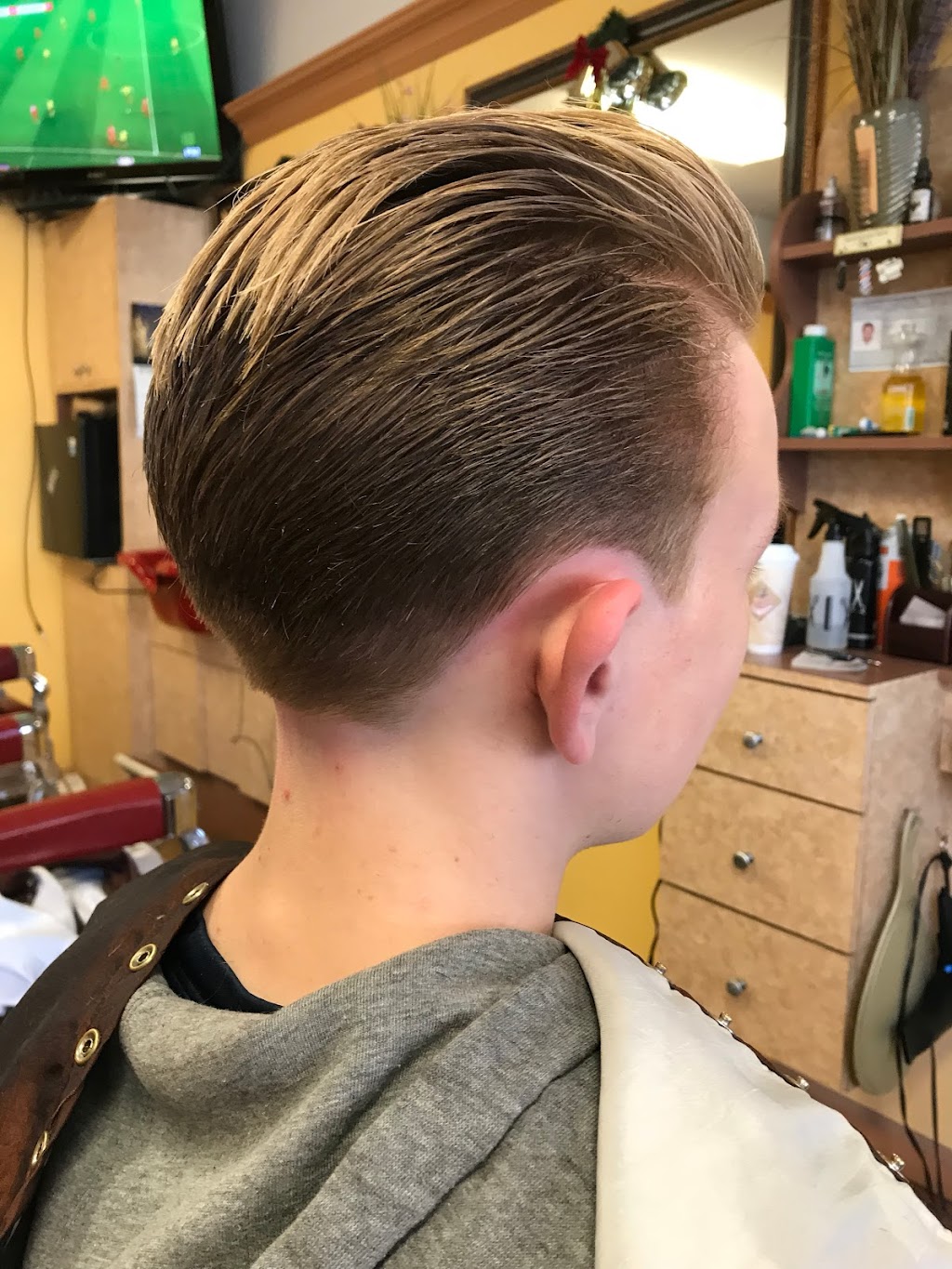 Sals Barber Shop | 102 Main St, Irvington, NY 10533, USA | Phone: (914) 693-4800