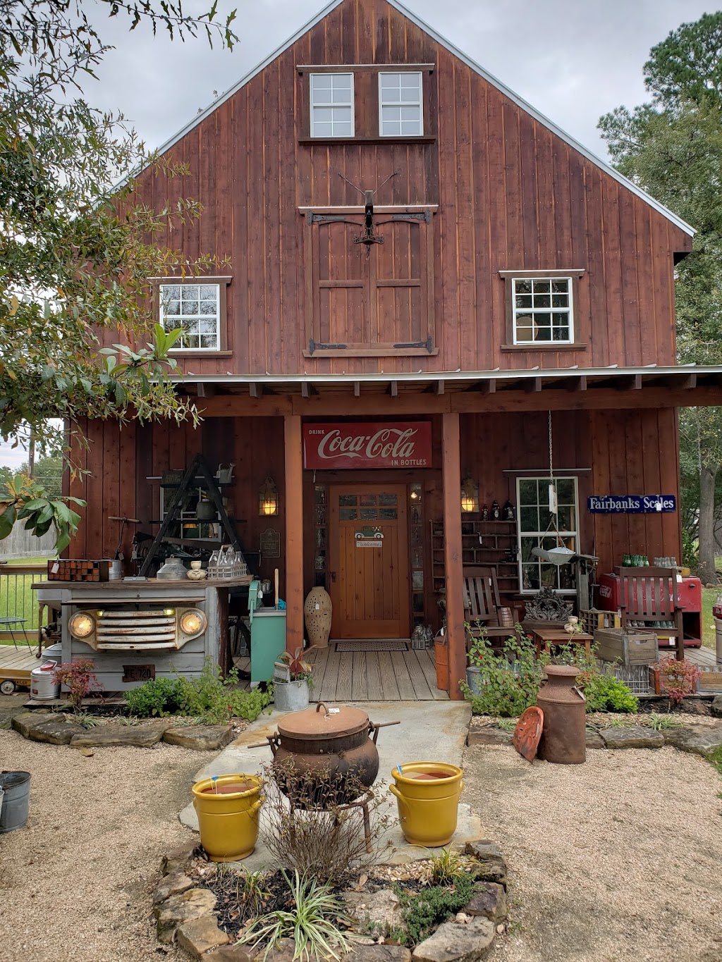 Burdettes Home Barn | 18848 Mirror Lake Dr, Spring, TX 77388, USA | Phone: (832) 616-3540