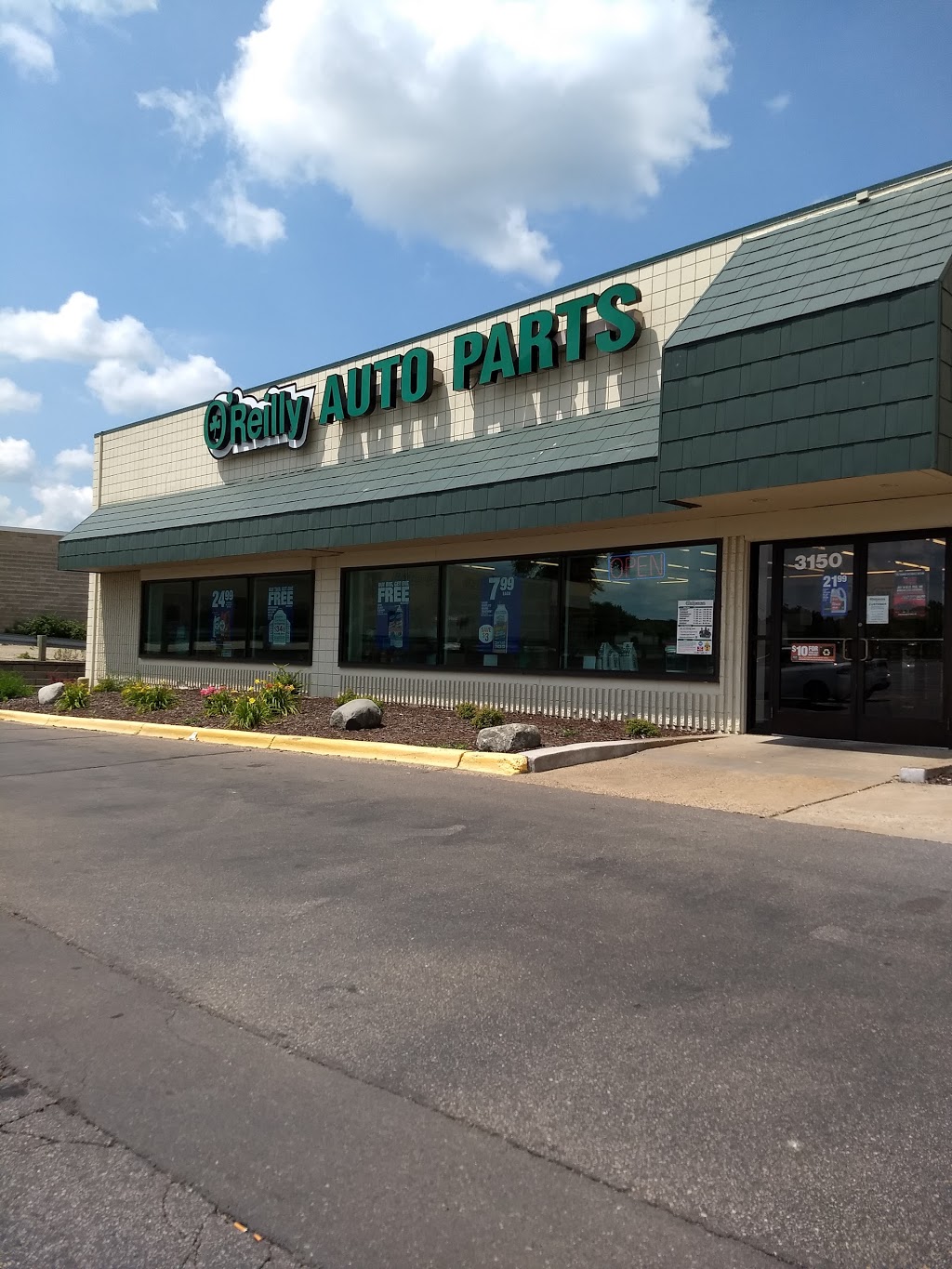 OReilly Auto Parts | 3150 Hwy 13 W, Burnsville, MN 55337, USA | Phone: (952) 882-2959