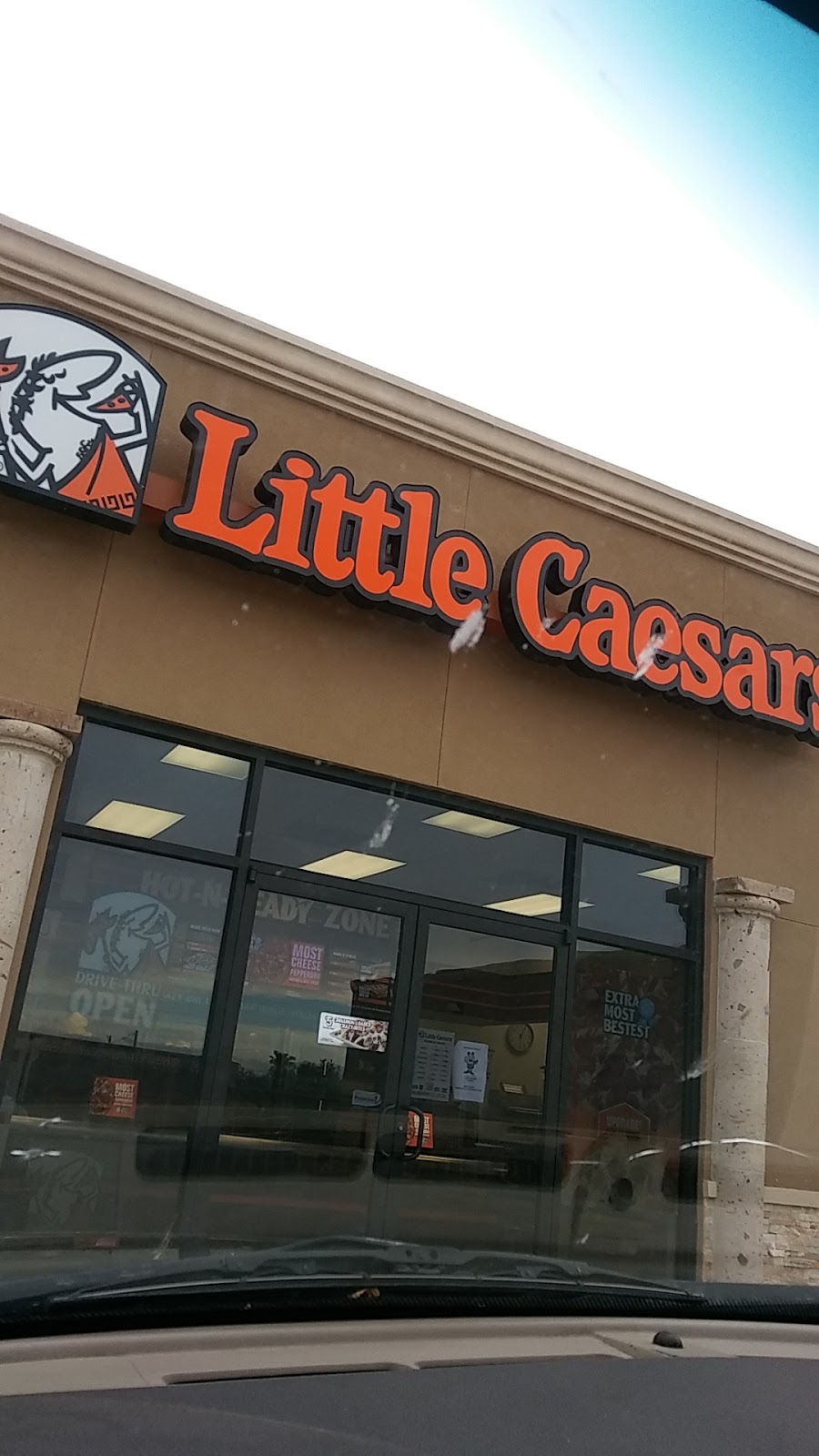 Little Caesars Pizza | 1803 US-83, Zapata, TX 78076, USA | Phone: (956) 750-3379