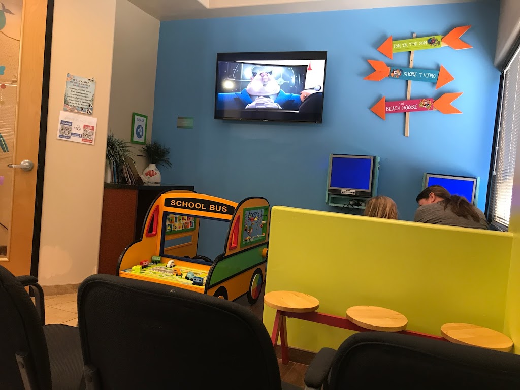 Growing Grins Pediatric Dentistry | 3336 E Chandler Heights Rd #130, Gilbert, AZ 85298 | Phone: (480) 813-3636