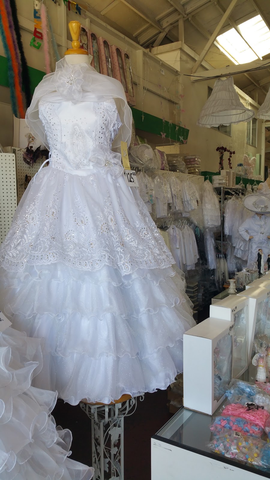 Sisters Fashion Co | 3934 International Blvd, Oakland, CA 94601, USA | Phone: (510) 532-2564