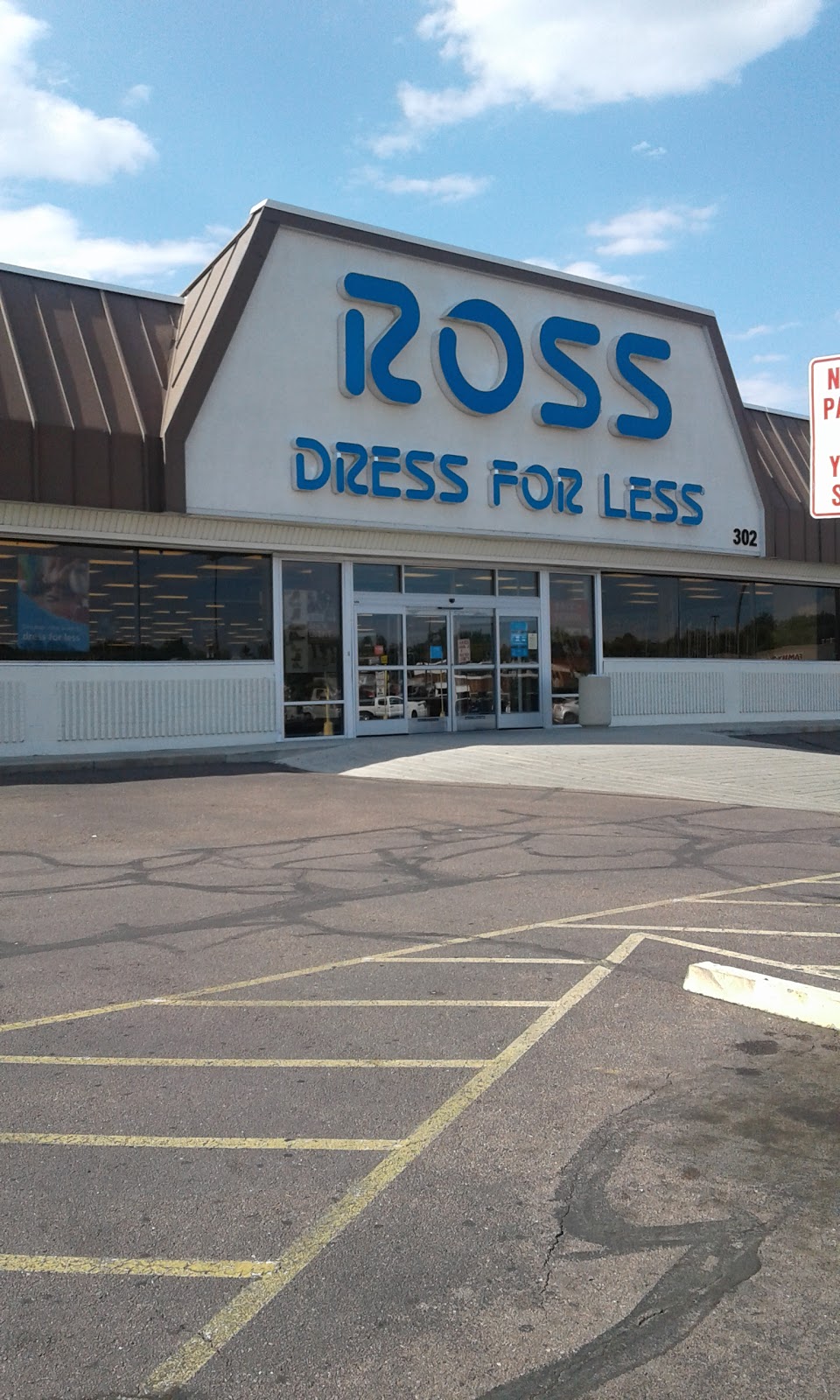 Ross Dress for Less | 302 Main St, Colorado Springs, CO 80911, USA | Phone: (719) 390-8275