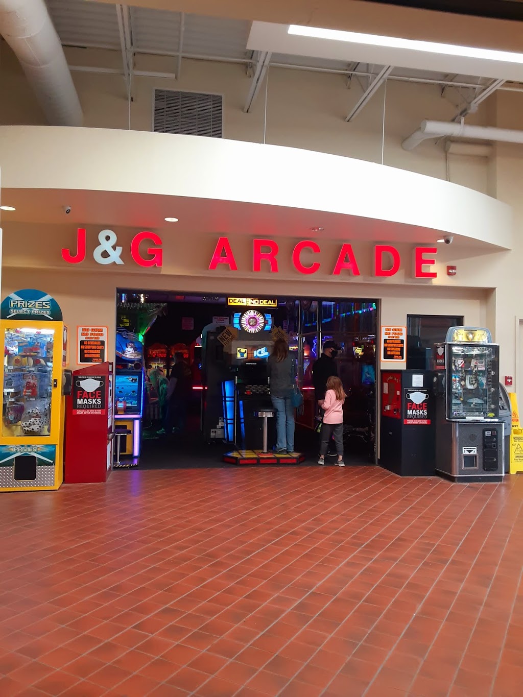 J & G Arcade | 232 N Comrie Ave, Johnstown, NY 12095, USA | Phone: (518) 774-2721