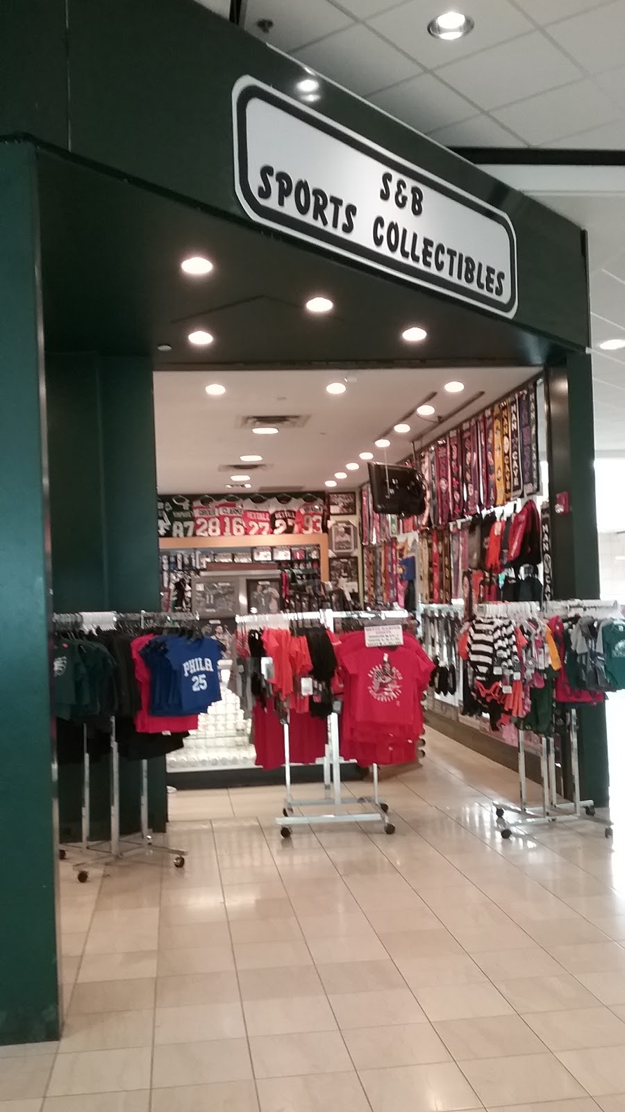 S&B Sports Collectibles | 230 Montgomery Mall, North Wales, PA 19454, USA | Phone: (215) 647-2994