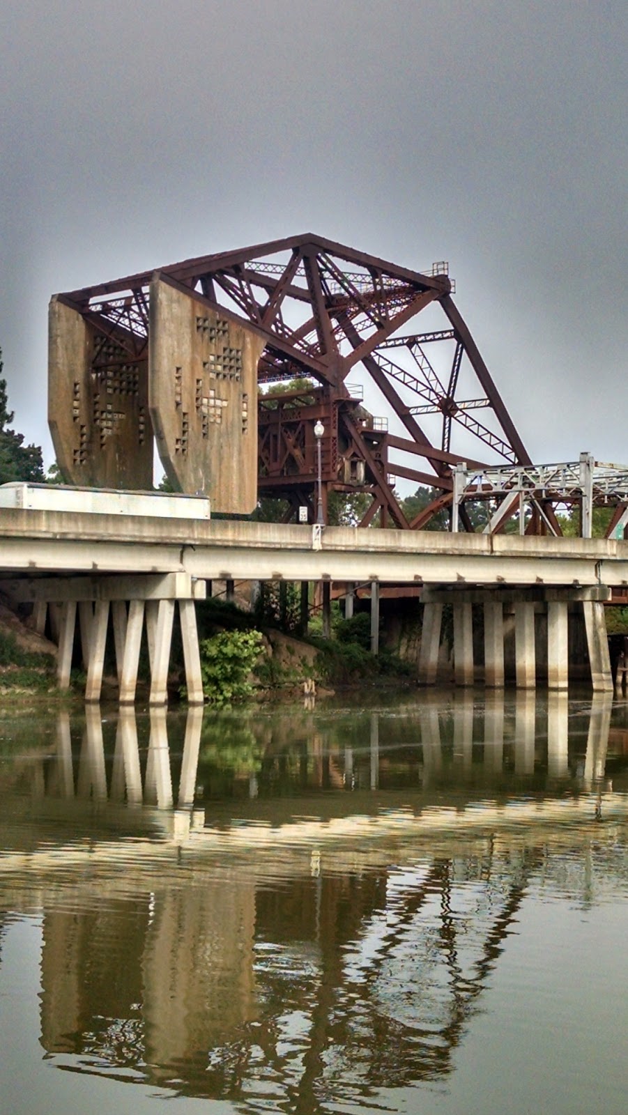 Bayou Plaquemine Waterfront Park Pavilion | 57845 Foundry St, Plaquemine, LA 70764, USA | Phone: (225) 687-3116